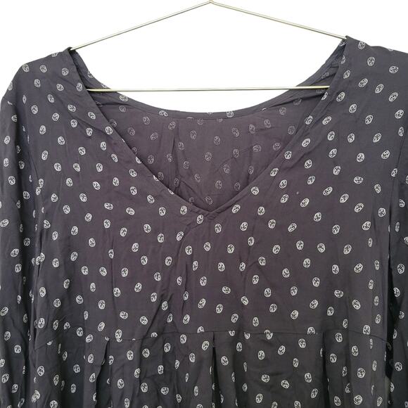 Hinge Bear All Over Print Blouse Size Medium M Grey Forge Tiny Bears Print - Picture 6 of 7